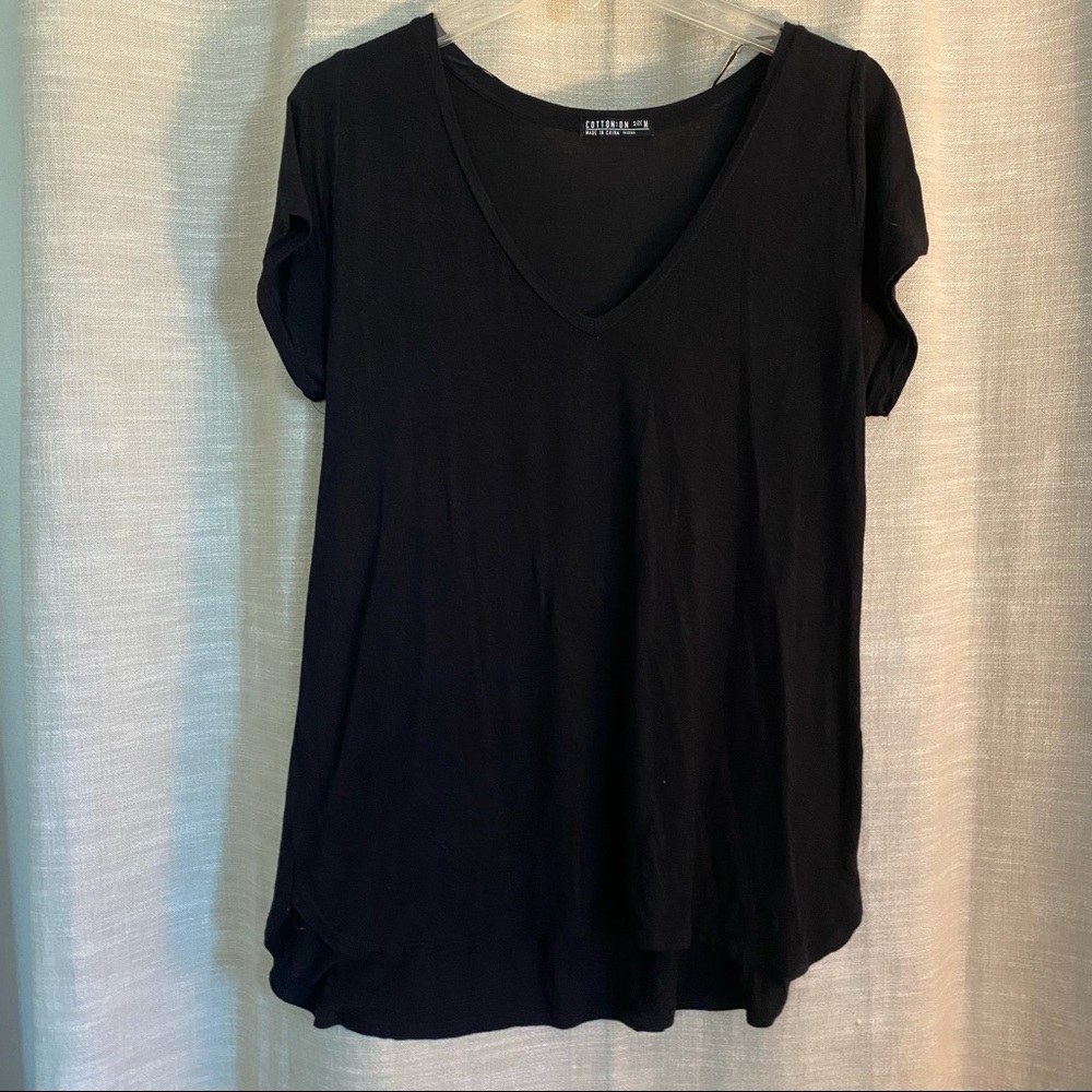 Cotton On V Neck Tee